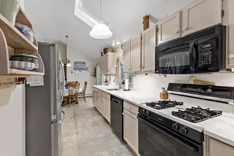 75 Whitney Rd, Eastham, MA 02642 photo 9