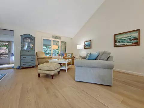 10 Upland Cir, Mashpee, MA 02649 photo 5
