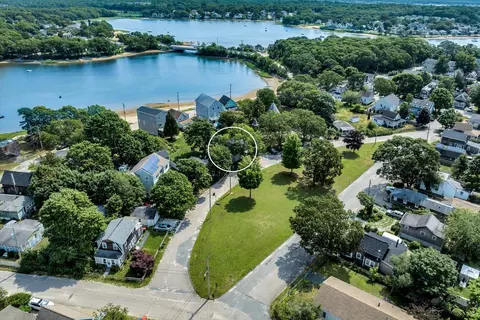 17 Crescent Pl, Onset, MA 02558 photo 49