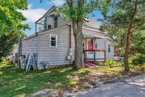 17 Crescent Pl, Onset, MA 02558 photo 5