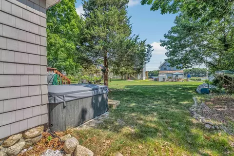 17 Crescent Pl, Onset, MA 02558 photo 12