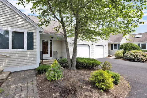 9 Chippers Ln, Mashpee, MA 02649 photo 3