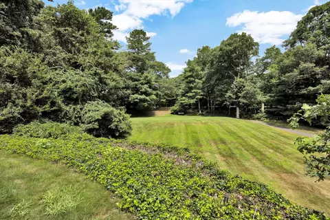 9 Chippers Ln, Mashpee, MA 02649 photo 7