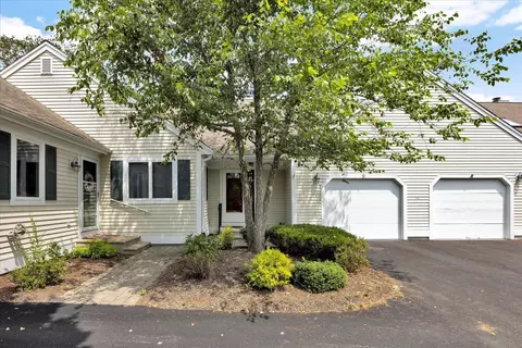 9 Chippers Ln, Mashpee, MA 02649 photo 1