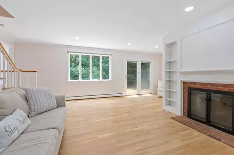 Living - 1081 River Rd, Marstons Mills, MA 02648 photo 3 of 5