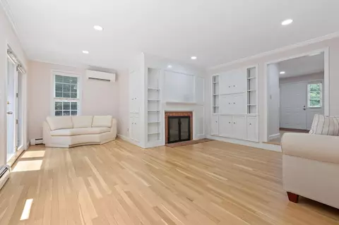 Living - 1081 River Rd, Marstons Mills, MA 02648 photo 2 of 5