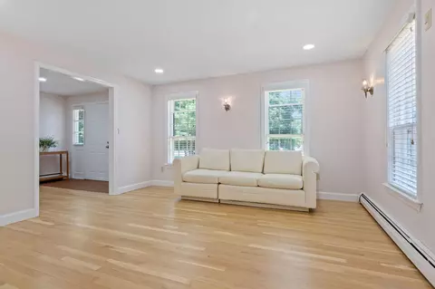 Living - 1081 River Rd, Marstons Mills, MA 02648 photo 1 of 5