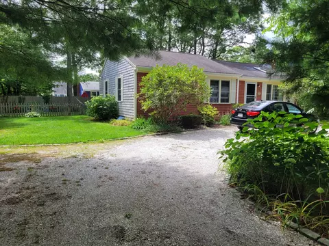 28 Compass Dr, Mashpee, MA 02649 photo 1