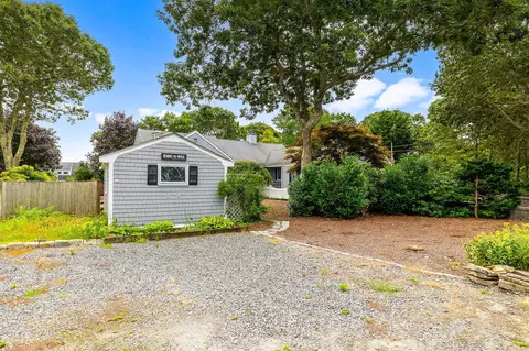 8 Seconsett Point Rd, Mashpee, MA 02649 photo 12