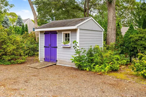 8 Seconsett Point Rd, Mashpee, MA 02649 photo 11