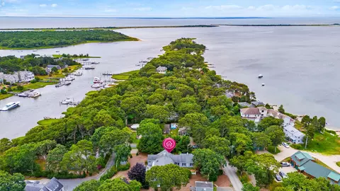 8 Seconsett Point Rd, Mashpee, MA 02649 photo 1
