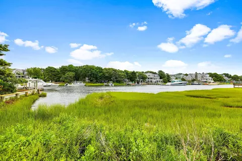 8 Seconsett Point Rd, Mashpee, MA 02649 photo 15