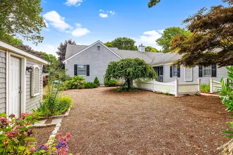 8 Seconsett Point Rd, Mashpee, MA 02649 photo 6
