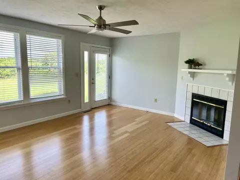 27 Bay Pointe Drive Ext, Buzzards Bay, MA 02532 photo 10