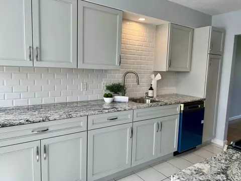 27 Bay Pointe Drive Ext, Buzzards Bay, MA 02532 photo 3