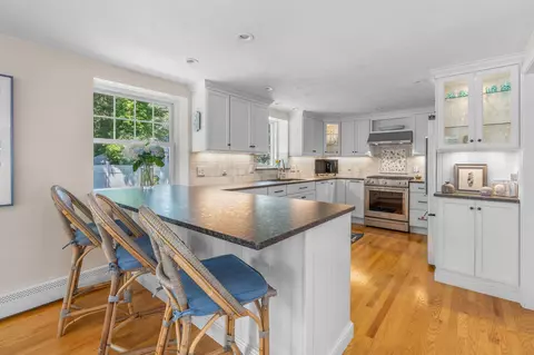 47 Bearse Rd, Mashpee, MA 02649 photo 10