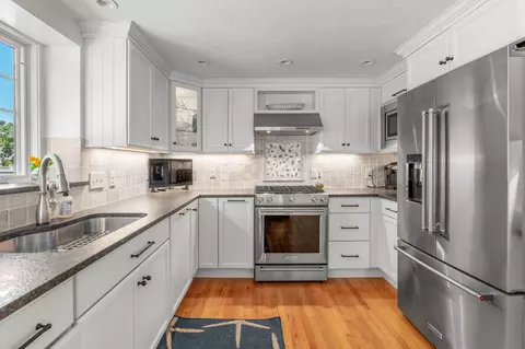 47 Bearse Rd, Mashpee, MA 02649 photo 11