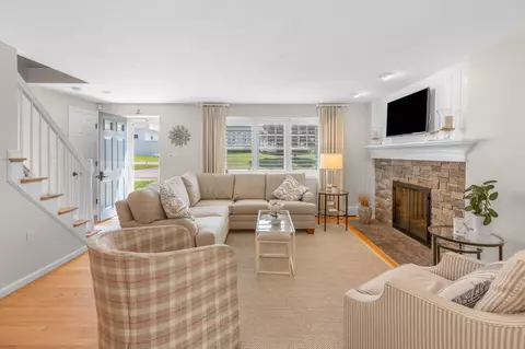 47 Bearse Rd, Mashpee, MA 02649 photo 4