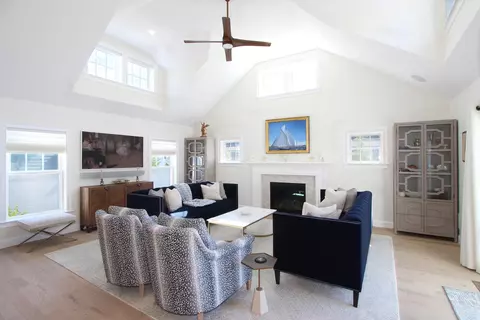 Living - 43 Cobblestone Cir, Mashpee, MA 02649 photo 1 of 2