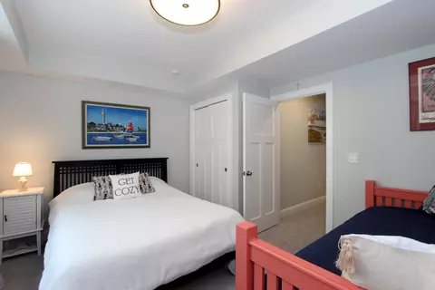 Bedroom - 43 Cobblestone Cir, Mashpee, MA 02649 photo 5 of 6