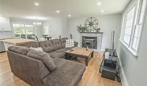 492 Cotuit Rd, Mashpee, MA 02649 photo 5