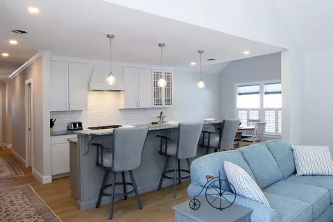 64 Cobblestone Cir, Mashpee, MA 02649 photo 9