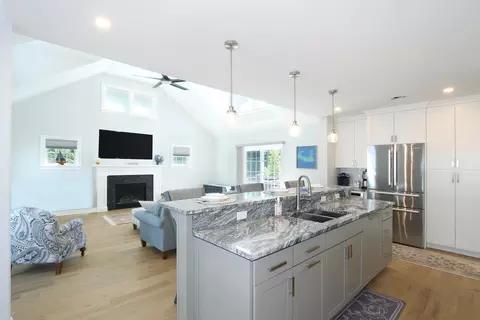 64 Cobblestone Cir, Mashpee, MA 02649 photo 10