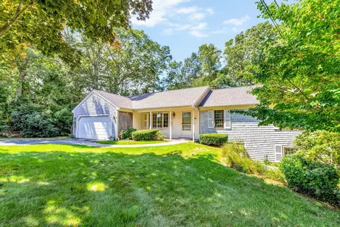 97 Headwaters Rd, Centerville, MA 02632 photo 2