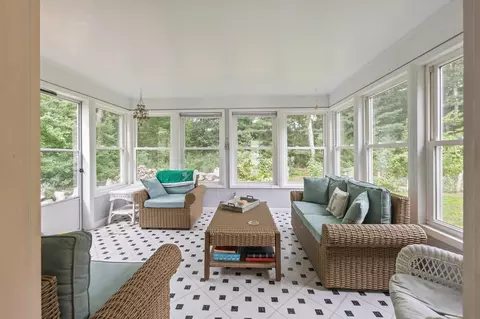 105 Thoreau Dr, Centerville, MA 02632 photo 3