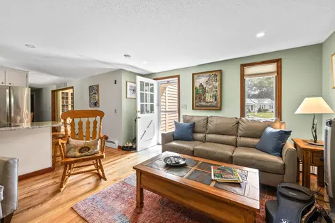 105 Thoreau Dr, Centerville, MA 02632 photo 6