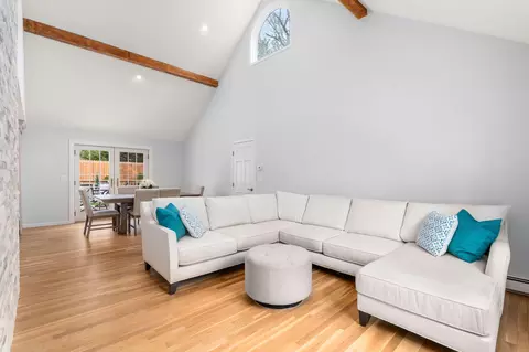 1351 Old Post Rd, Marstons Mills, MA 02648 photo 17