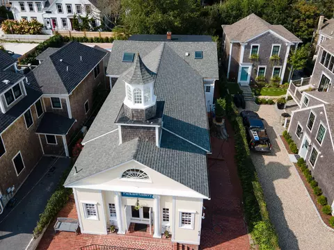 418 Commercial St, Provincetown, MA 02657