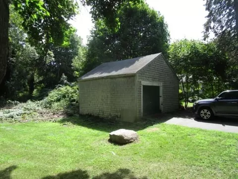 Exterior - 4073 Main St, Barnstable, MA 02630 photo 5 of 5