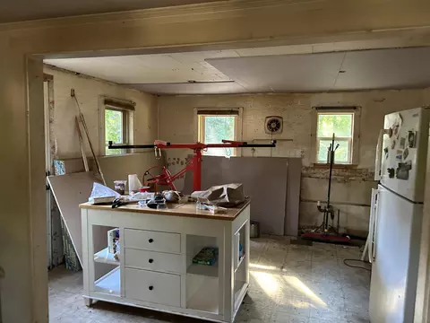 115 Walton Ave, Hyannis, MA 02601 photo 2