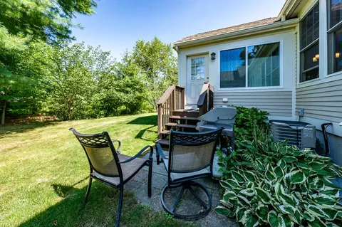 Exterior - 31 Grey Hawk Dr, Mashpee, MA 02649 photo 2 of 9