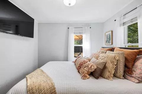 Bedroom - 283 Old Stage Rd, Centerville, MA 02632 photo 2 of 4