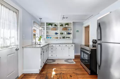 Kitchen - 283 Old Stage Rd, Centerville, MA 02632 photo 2 of 3
