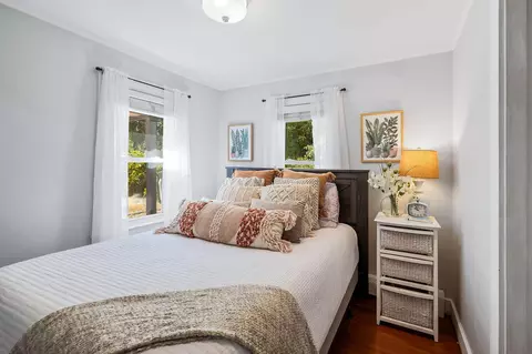 Bedroom - 283 Old Stage Rd, Centerville, MA 02632 photo 1 of 4