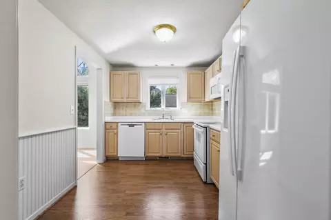 Kitchen - 5 Executive Dr, Mashpee, MA 02649 photo 1 of 3