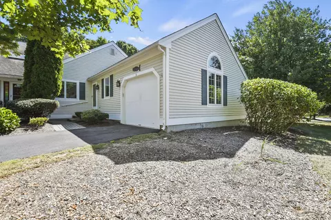 Exterior - 5 Executive Dr, Mashpee, MA 02649 photo 3 of 11