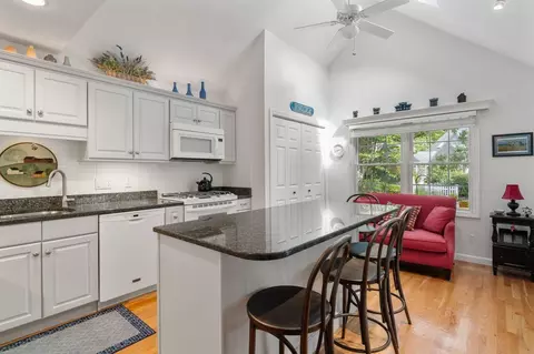 8 Gold Leaf Ln, Mashpee, MA 02649 photo 8