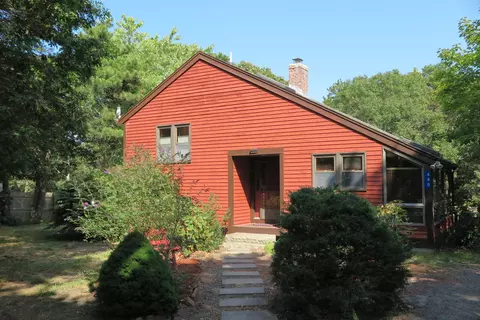 680 Old Bass River Rd, East Dennis, MA 02641