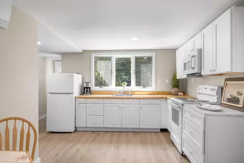 129 Great Neck Rd, Wareham, MA 02571 photo 11