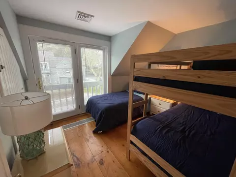 Bedroom - 4 Colemans Way, Mashpee, MA 02649 photo 4 of 4
