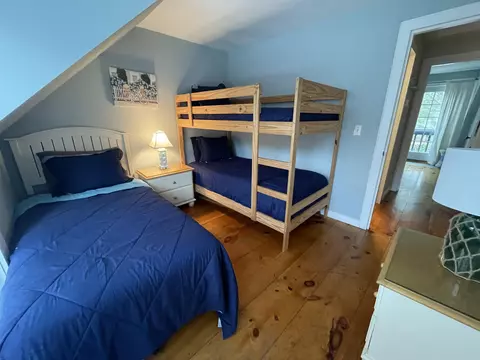 Bedroom - 4 Colemans Way, Mashpee, MA 02649 photo 3 of 4