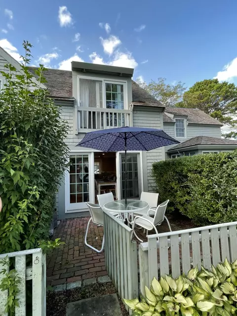 Exterior - 4 Colemans Way, Mashpee, MA 02649 photo 2 of 8