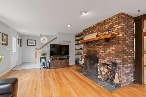 3 Fathom Ln, Wareham, MA 02571 photo 5