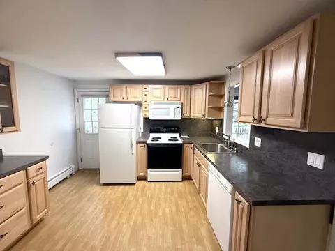 8 Bridgets Path, Centerville, MA 02632 photo 4