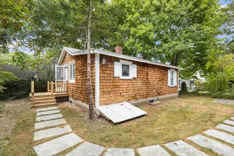 55 Sunset Ln, Osterville, MA 02655 photo 1