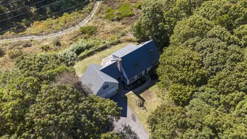 35 Wingfoot Dr, Cummaquid, MA 02637
